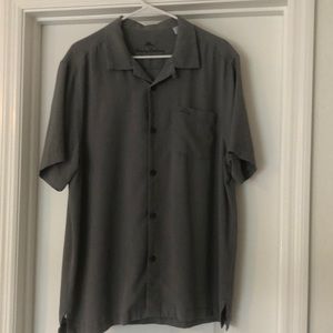 Men’s gray Tommy Bahama camp shirt size large